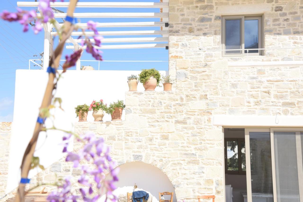Laini Luxury Suites Pombia Exterior photo